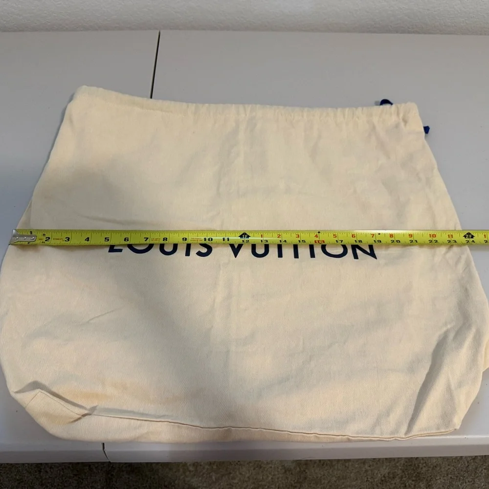 Authentic Louis Vuitton Large Dust Bag - Picture 3 of 4